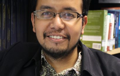 Maulahikmah Galinium, S.Kom, M.Sc, PhD, The  first winner of Outstanding Lecturer by KOPERTIS