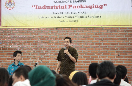 PACKAGING SEMINAR AT UNIKA WIDYA MANDALA  – SURABAYA