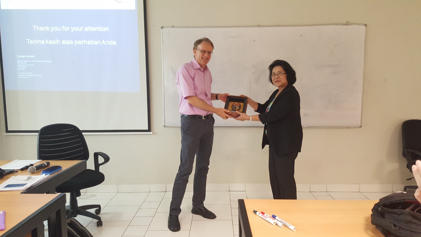 Guest Lecture with Dr Andreas Kleine