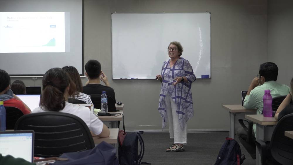 Exploring the Intricacies of Sugar: SGU Hosts Insightful General Lecture on Nutrition, Addiction, and Beyond